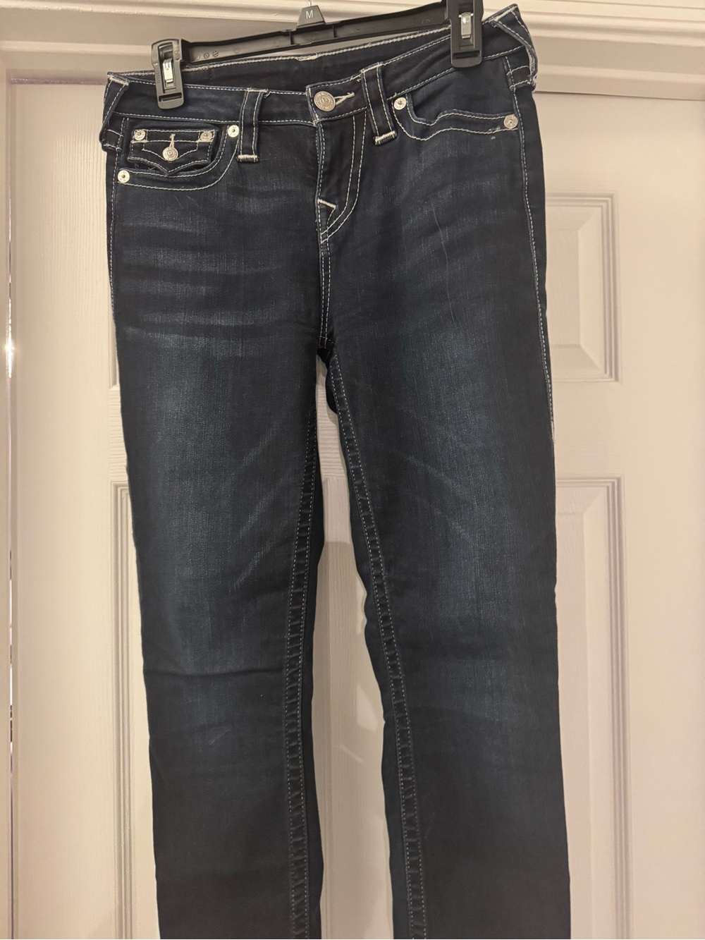 True Religion Women's Skinny Jeans Dark Indigo with Cream Stitching Size 28